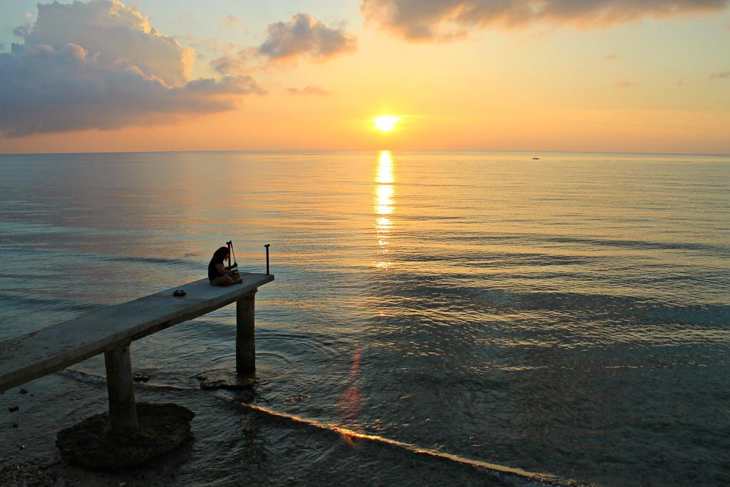 Lagunde Beach Resort Oslob Bagian luar foto