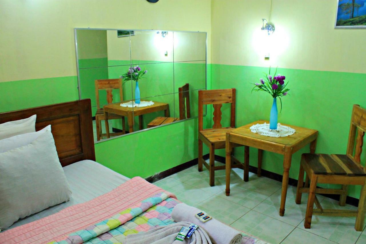 Giswold-Lagunde Beach Resort Oslob Ruang foto